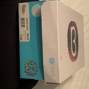 BZees Minnie sand colored shoe.